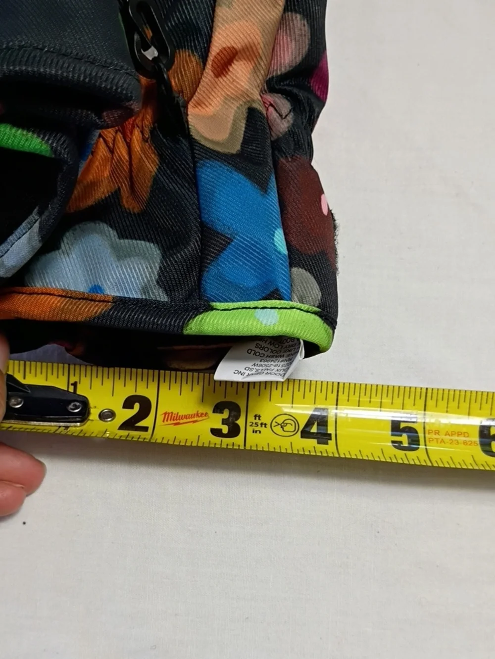 NWT Boulder Gear Toddler Girls Medium Flurry Chalk Floral Print Mittens Winter